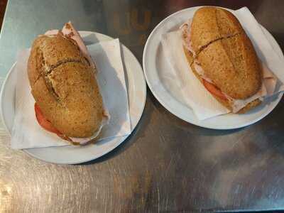 Bar Cafetería Peperone