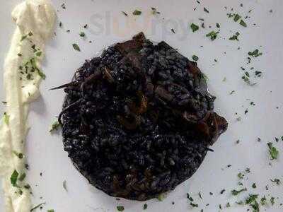 La Galería De Asturias, Sidrería Y Restaurante