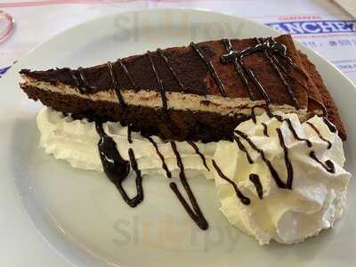 J & R Bar Restaurant