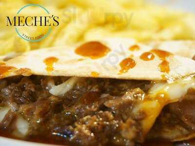 Meche’s Street Food