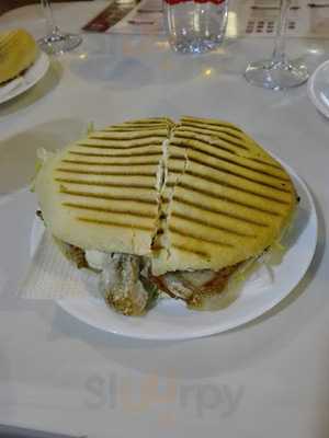 Cafeteria Taperia Fajardo