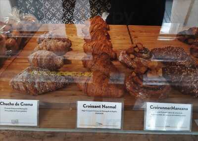 Sant Croi By Albert Roca