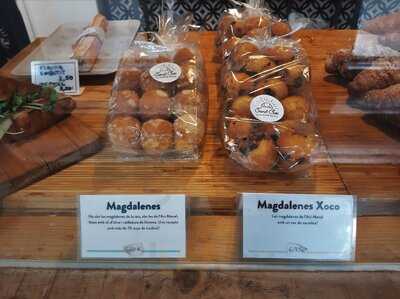 Sant Croi By Albert Roca