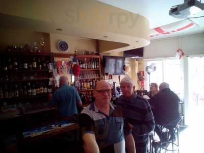 Alibi Sports & Cocktail Bar