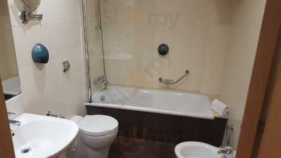 Daniya Hotel Restaurant