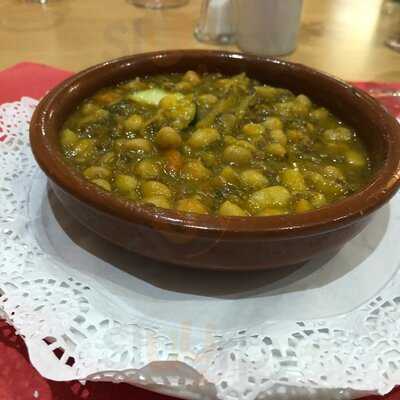 Daniya Hotel Restaurant