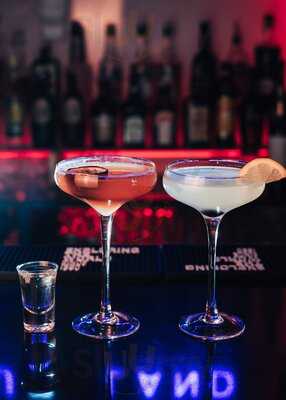 Cirkuz Land - Lounge & Cocktail Bar