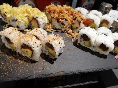 Oia Sushi