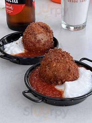 El Santet Cafe & Bar