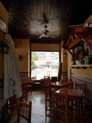 Tapería Los Hermanos