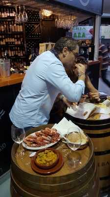 Ktando Vinos (mercado Central)