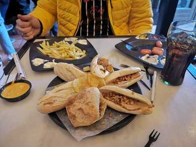 Cervecería 100 Montaditos