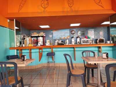Cafetería/heladería La Luna