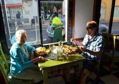 Salad Restaurant Hare