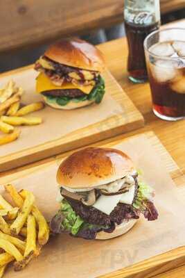 La Calle Burger Av. De Las Américas