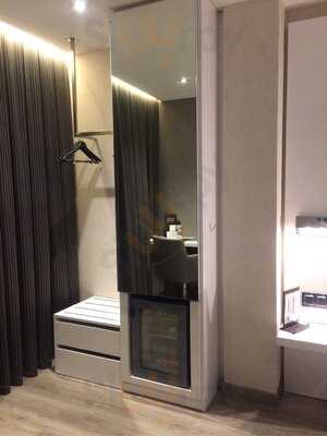 Vueling Bcn By Hc Restaurant