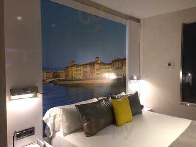 Vueling Bcn By Hc Restaurant