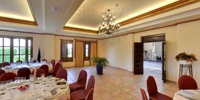 Salones Costa Bahia Sl.