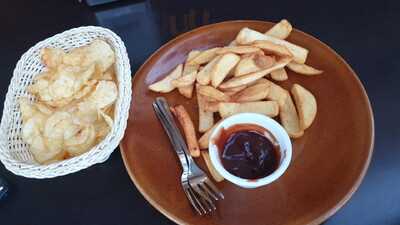 Sunshine Bar & Restaurant