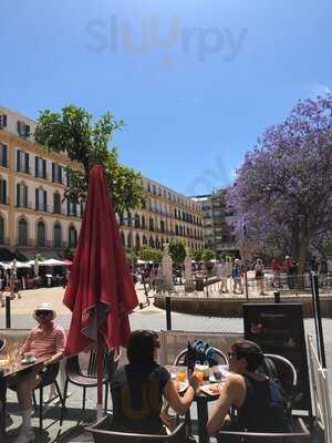 Merced 14 Lounge Bar