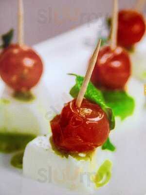 La Retama Cerveceria Restaurant & Bistro