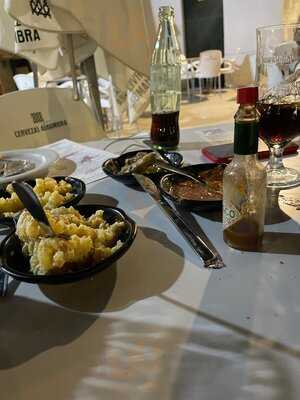 Cafetería - Freiduría Casa La Clavija