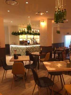 Taberna Del Volapié Tuset