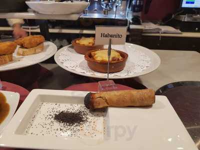 Lago's Drinks & Bites