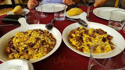 Lago's Drinks & Bites