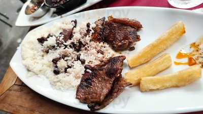 La Chirigota Brasil Food