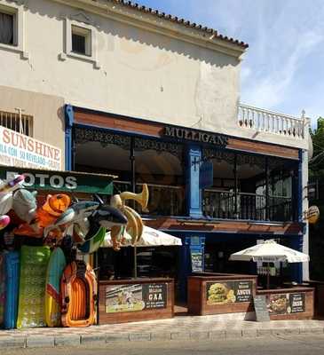 Mulligans Irish Bar
