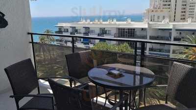 Completely Marbella Garden Cafe