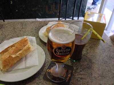 Él Cafè D'en Víctor I L'ana