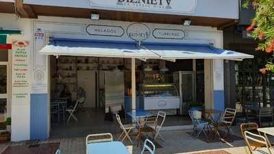 Heladeria La Biznieta De Teresa Mira