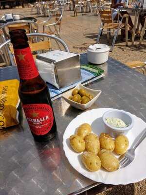 Cervecería Cafetería Monte Tossal