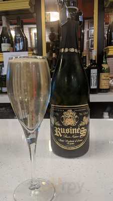 La Petite Champagnerie