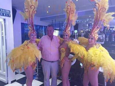 Beach House Restobar - Casa Playa Restobar