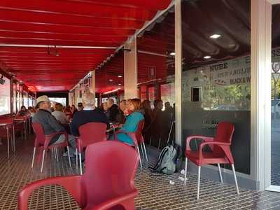 Cafetería La Colina Beach