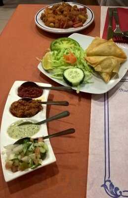 Omar Cafe Restaurante