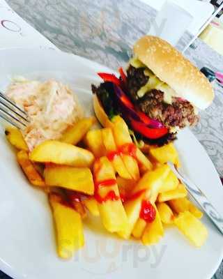 Novas Restaurant And Lounge Bar