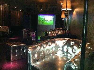 Sabores Sushi & Lounge Bar