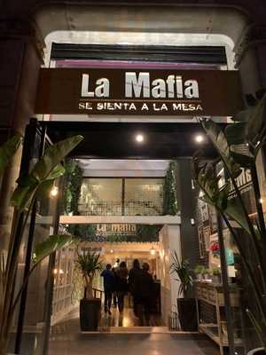 La Mafia Se Sienta A La Mesa - Barcelona