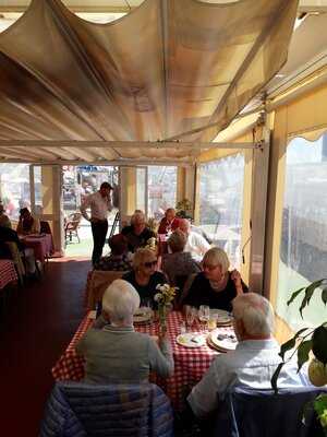 Coco's At The Marina