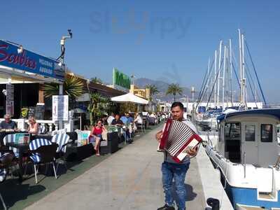 Coco's At The Marina