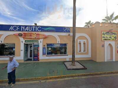 Coco's At The Marina