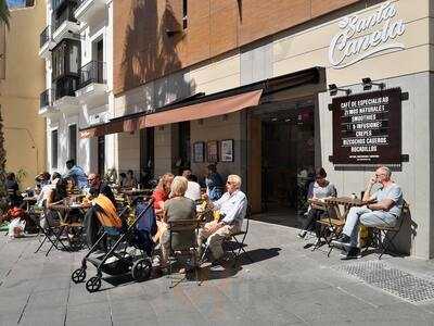 Santa Canela Café