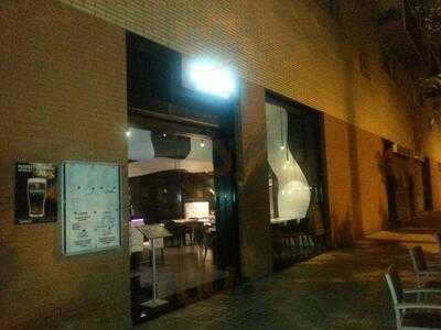 Domo Restaurant & Lounge Bar