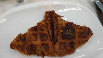 Godiva Café Marbella - Photo 8