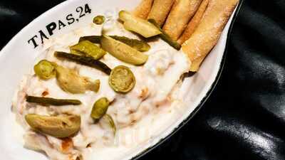 Tapas, 24