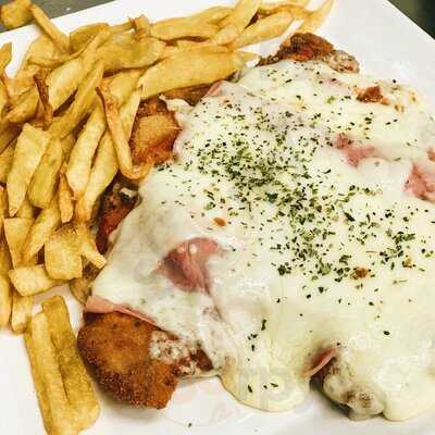 Restaurante Siete Y Tres